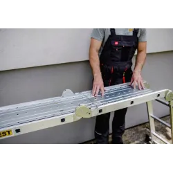 Plateforme en acier compatible avec échelle 4x3