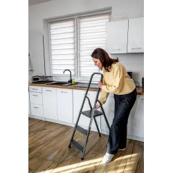 Escabeau HOME en acier, 3 marches, capacité de charge 125 kg Escabeau HOME en acier, 3 marches, capacité de charge 125 kg
