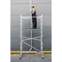 Échafaudage roulant en aluminium à échelles IKAR Échafaudage roulant en aluminium à échelles IKAR