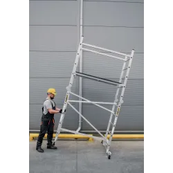 Échafaudage roulant en aluminium à échelles IKAR Échafaudage roulant en aluminium à échelles IKAR
