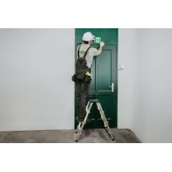 Escabeau PRO en aluminium double face 4 marches 150 kg